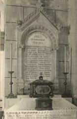 1 vue 852. A.G.A. - ABZAC - Plaques des Morts de la Guerre - Reliquaires de St Émérite Martyr